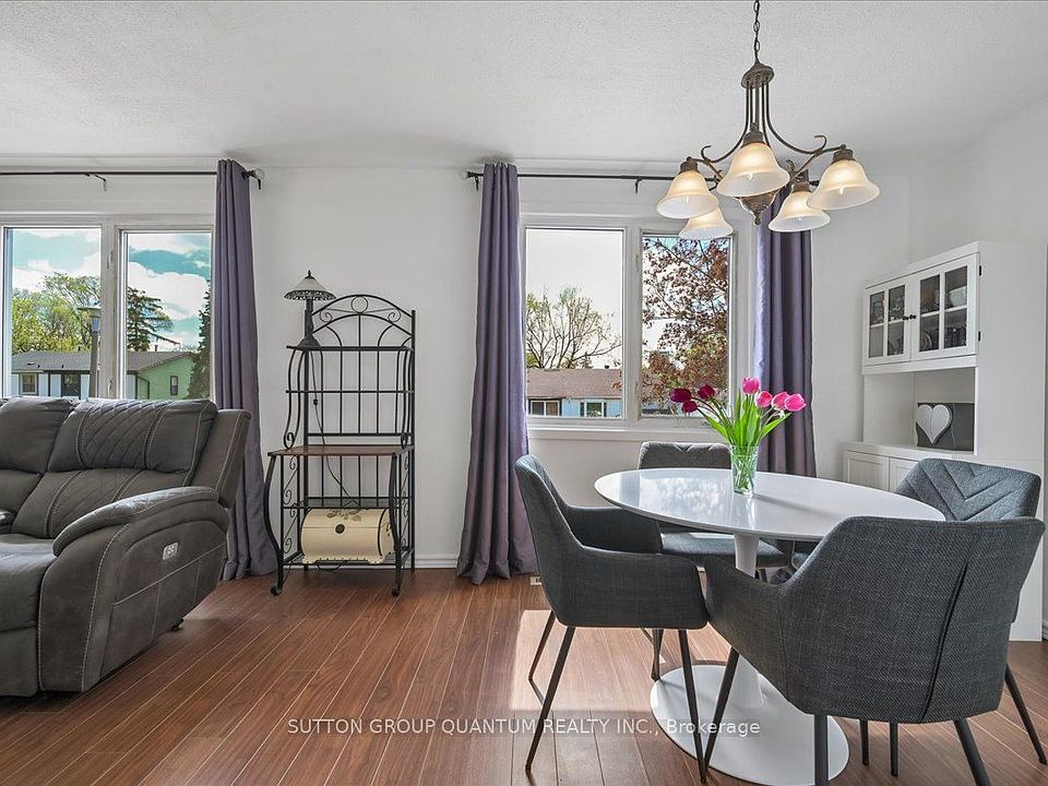 1st image of 16 Salisbury Cir