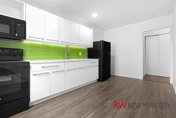 Rented by Keller Williams NYC | media 17