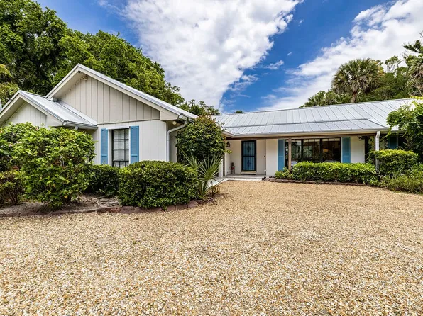 3820 Indian River Dr E, Vero Beach, FL 32963