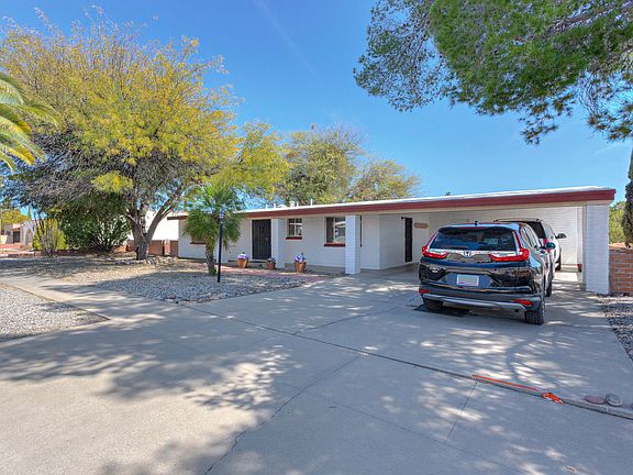 3rd image of 549 S Abrego Dr