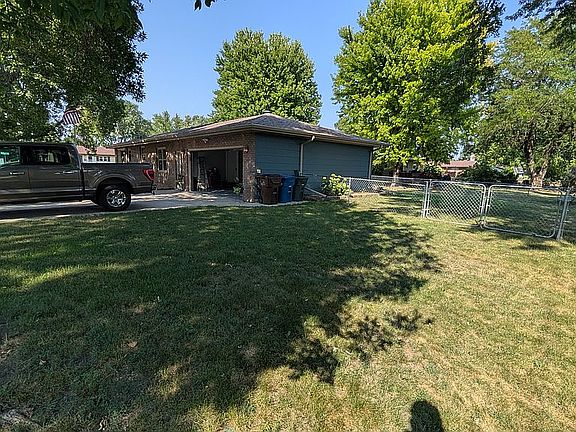 2nd image of 500 S Anderson St
