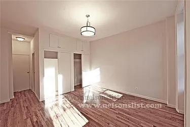 Rented by R New York