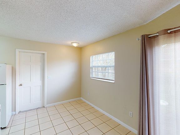 5th image of 174 Coral Reef Ct N #1