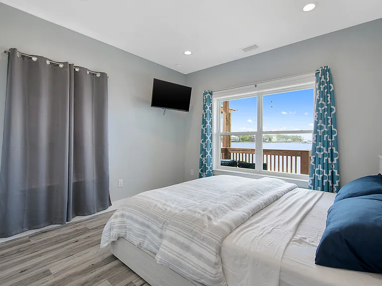 486 Beatrice Point Rd — Photo 37