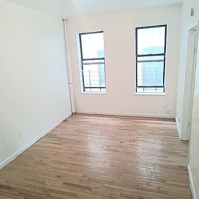 5th image of 132 Sherman Ave APT 21