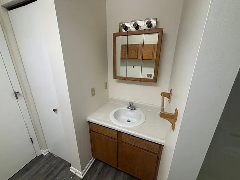709 Woodlynn Dr — Photo 12