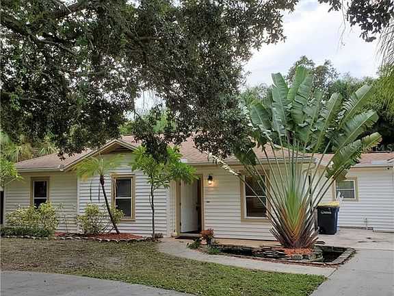 5th image of 1014 Pinebrook Dr