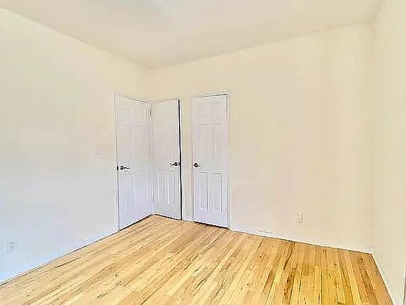 5th image of 247 W 21st St #5V
