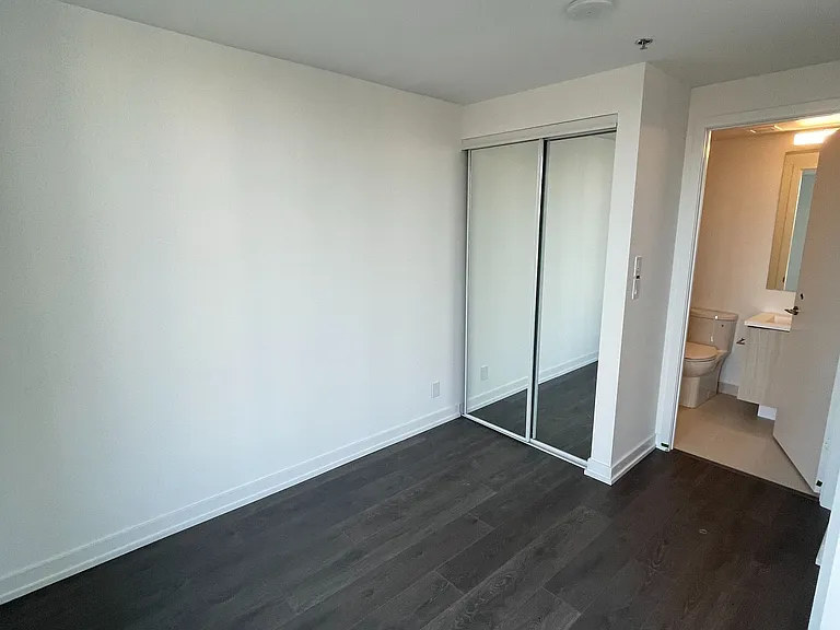 203 College St #2508 — Photo 10