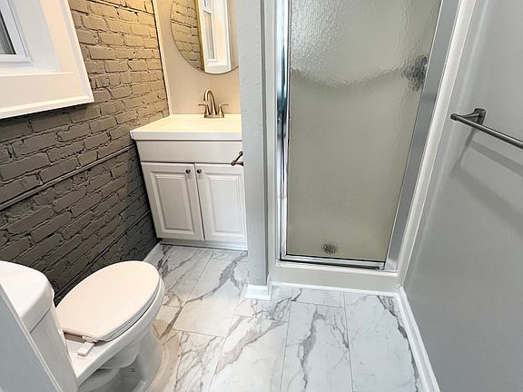 5th image of 1411 Leigh St APT 2B