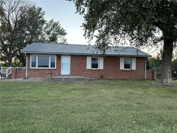 16207 Highway E Hwy, Lexington, MO 64067