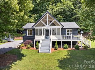 243 Riversound Vlg, Hayesville, NC 28904