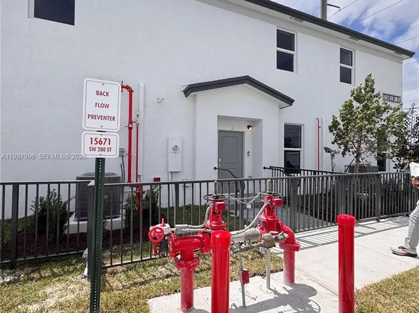 15615 SW 280th St #10, Homestead, FL 33032