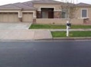 124 S Prairie Rd, Gilbert, AZ 85296