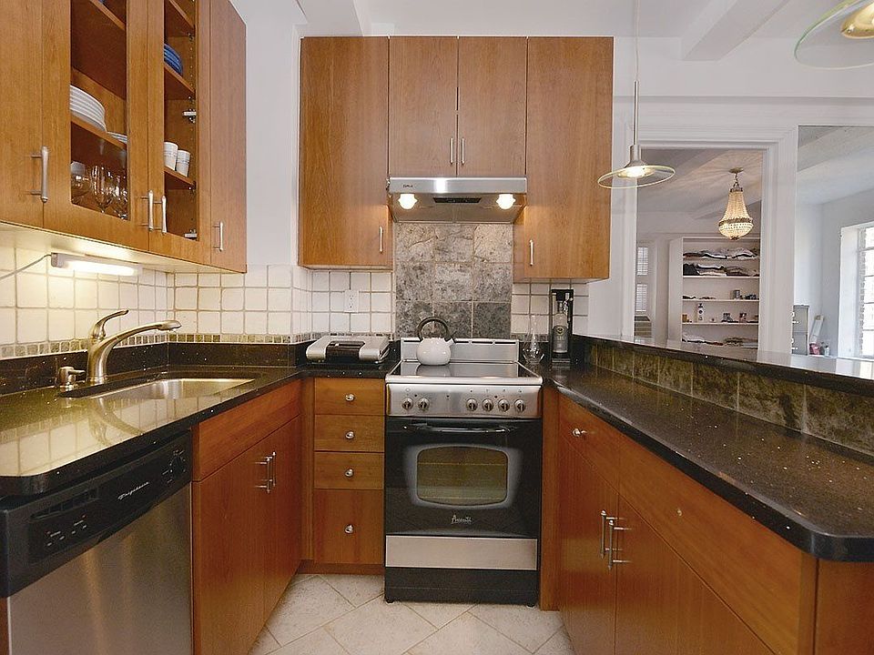 1st image of 5 Tudor City Pl APT 812