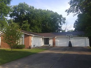 614 W Reed St, Benton, IL 62812