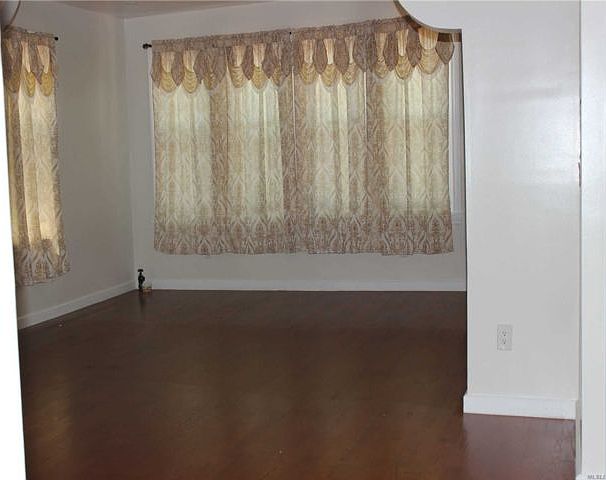 1st image of 10745 Lefferts Blvd