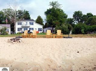 438 N Huron Rd, Au Gres, MI 48703