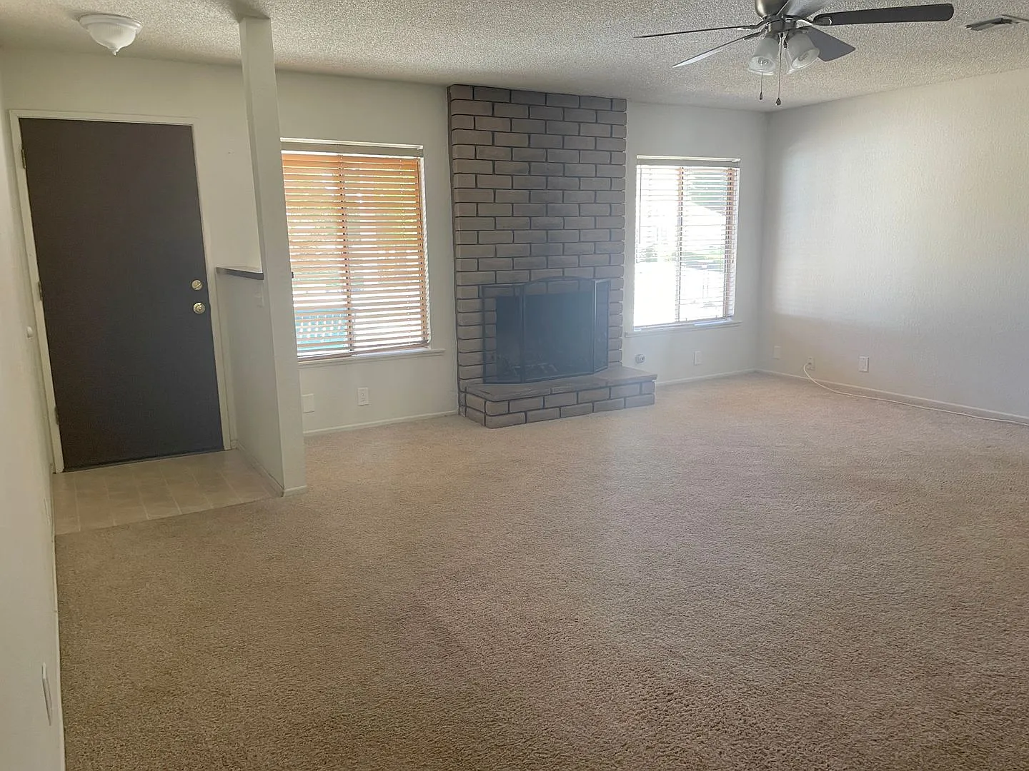 2 bedroom 2 bathroom Heritage Ranch Home Available 9/1/26 **Do Not Disturb Tenants** — Photo 4
