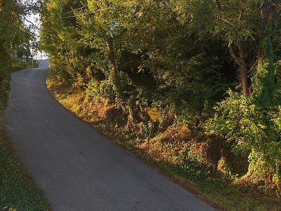 2nd image of 110 Cox Rd