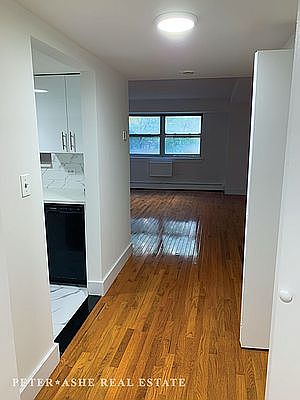 2nd image of 15 W 116th St APT 2C