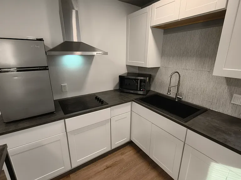 1827 Harding St #2 — Photo 12