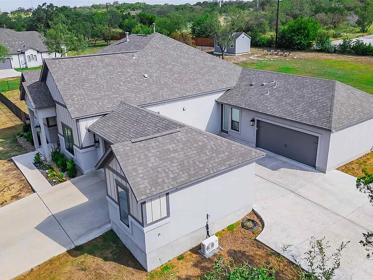 104 Lazy Oak Pl — Photo 9