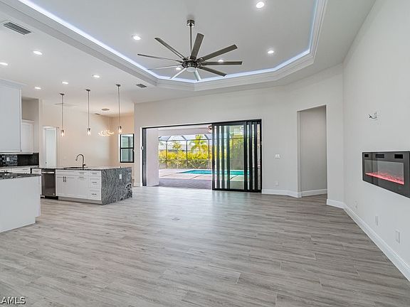 5th image of 4604 SW 25th Place Cpe