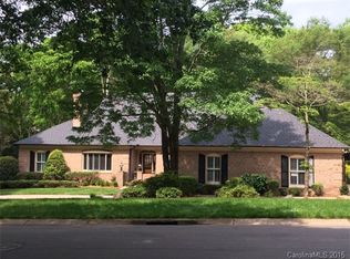 3500 Ravencliff Dr, Charlotte, NC 28226