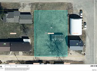 209 E Main St, Racine, MN 55967