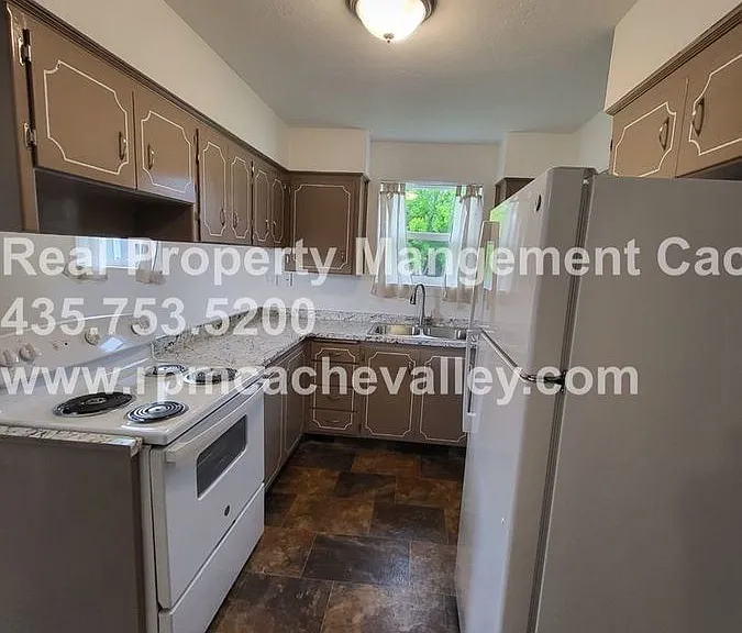 2662 N 370 E — Photo 3
