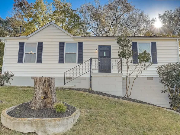 216 Dovewood Ct, Nashville, TN 37211
