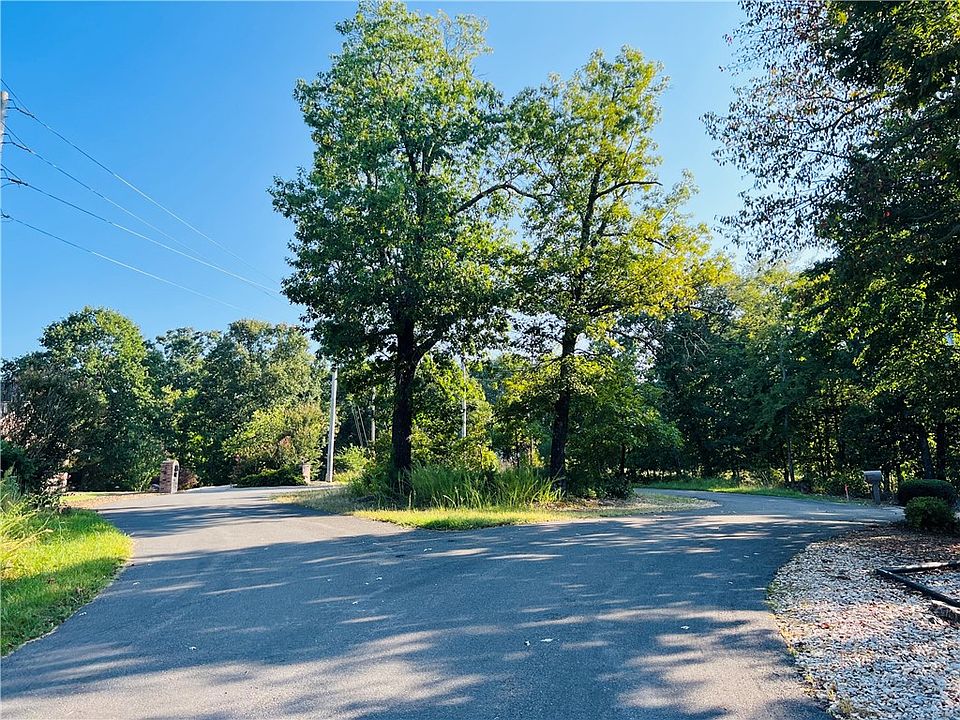 1st image of Foster Ln #14
