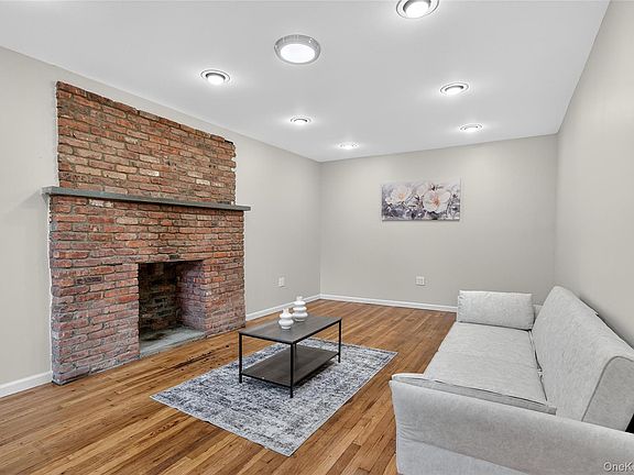 5th image of 5 Stoll Street