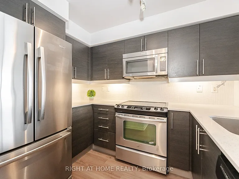 125 Western Battery Rd #1112 — Photo 10