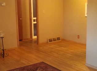 4045 Worthington Ave, Lincoln, NE 68502