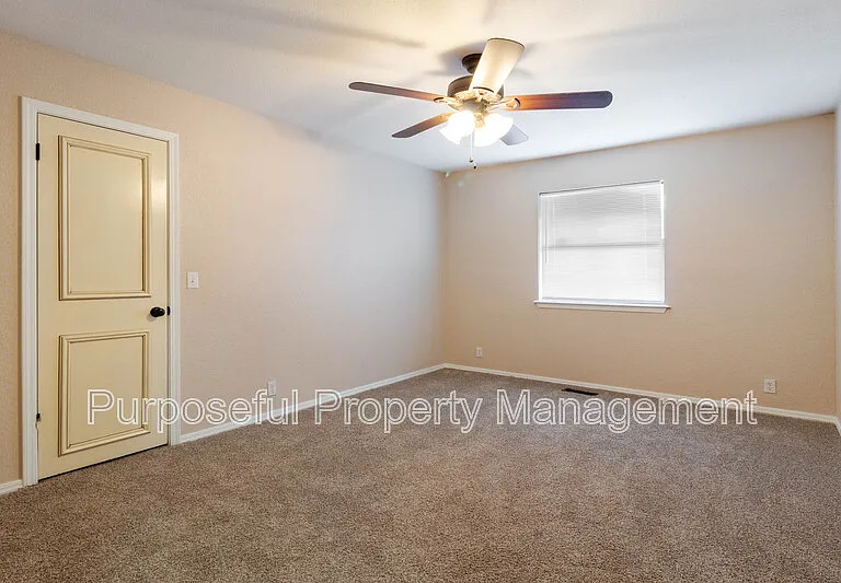 9204 Aaron Dr — Photo 23