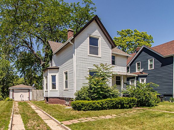 2nd image of 2712 Elizabeth Ave