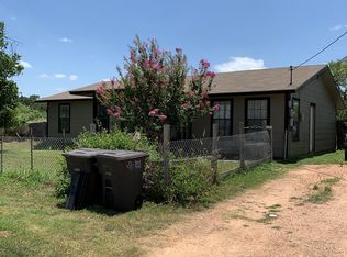 904 Carey Ave, Brady, TX 76825