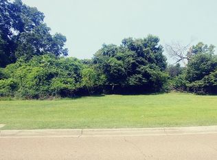 3044 Wisconsin Ave, Vicksburg, MS 39180