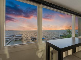 2515 S Lakeview Ct Unit 204, Clear Lake, IA 50428