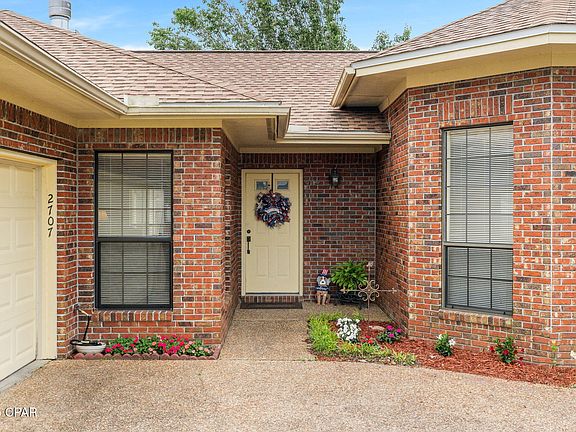 5th image of 2707 Pembroke Dr
