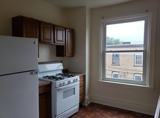 302 5th St APT 201, Trafford, PA 15085