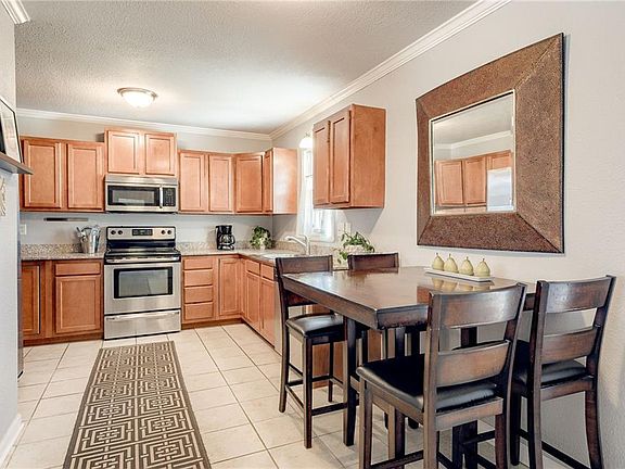 4th image of 509 W 91st St