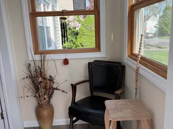 (undisclosed Address), Farmingdale, NY 11735
