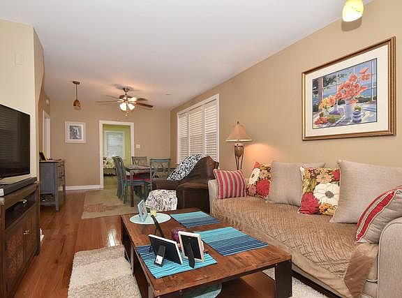 3rd image of 1725 N Albany Ave #1