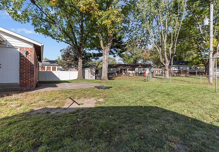 3280 Brookshire Dr — Photo 16