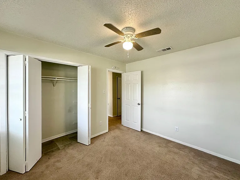 1005 Bonner Dr — Photo 17