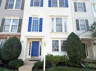 5822 Pearson Ln, Alexandria, VA 22304