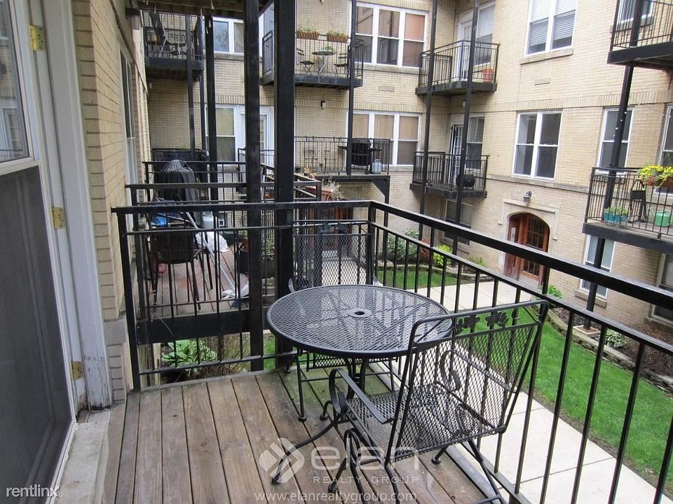 1st image of 4012 N Albany Ave #B-1